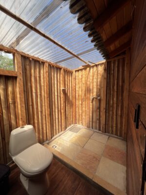 5 1 accomondation retreat bathroom 300x400