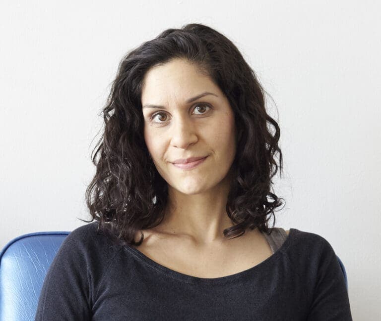 Tara Sage Headshot 768x649