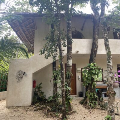 Cachito outside pic 400x400